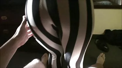 Deux bons golfas en train de savourer ma grosse bite, quel trio!