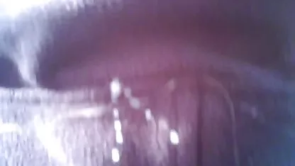 La merveilleuse va et vient jusqu'à la chatte de la milf Leya Falcon