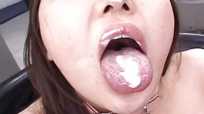 La mère et la fille, qui plus de salopes, qui plus vicieux ...!