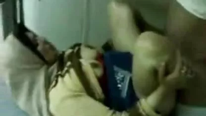 Casting porno d'une salope mature très excitée