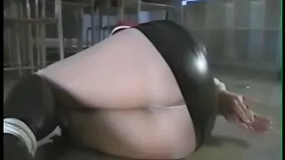 Cette salope sait comment profiter de la bite de son mec