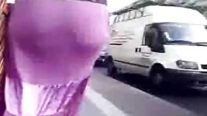 Mandy Muse baise avec son patron, elle veut une augmentation