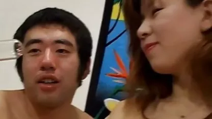 Il vient de passer la première nuit avec son petit ami