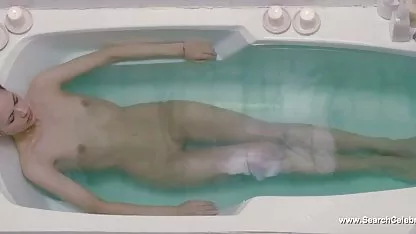 Audrey Bitoni quitte le golf pour se faire baiser avec son prof