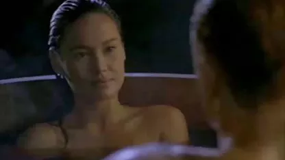 Claudia Bavel de MYHYV continue à sucer des bites et à baiser