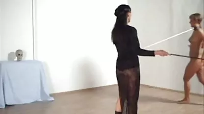 Réveille-toi oncle! Je veux que tu me baises, j'en ai envie!