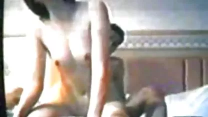 Porno hard avec la mère d'un bon ami à moi