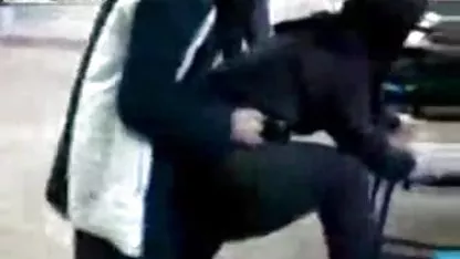 Quelle façon de manger des bites cette brune