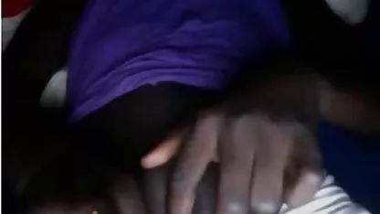 Grand-mère aujourd'hui a mis un string rouge, regarde cette chatte