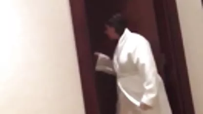 Il n'y a pas de seins naturels comme ceux de Lucie Wilde ...