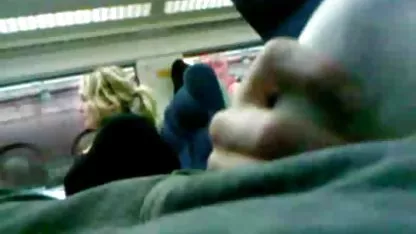 Candice Dare à quatre pattes et jouir d'une baise