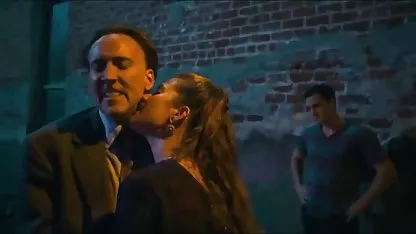 Deux bons amis partagent généralement une petite amie