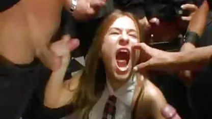 Le copain de ma fille me rend très excitée: quelle chienne je suis