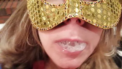 La milf Cherie Deville ravie de son nouveau gynécologue