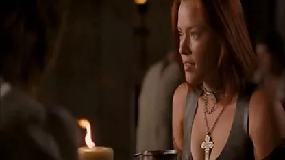 Salope mariée est dans un hôtel pour baiser son amant