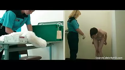 Le plombier est harcelé par une femme au foyer salope