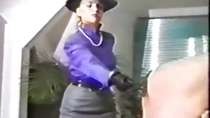 Même dans les soirées hippies, il y a toujours de la fantaisie ..