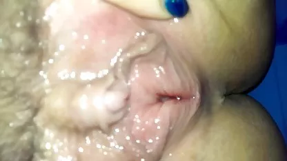 Le colombien a un âne des plus vicieux, comme il l'avale