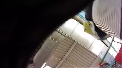 La salope de ma belle soeur était folle d'essayer ma bite