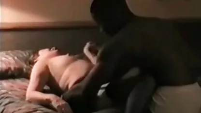 Il est clair que Ivana Sugar est avec ce gars pour l'argent