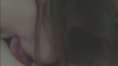 Jeune adolescent a des relations sexuelles dans la rue pour quelques euros