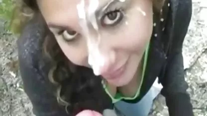 Il baise la secrétaire salope avec une bonne baise anal